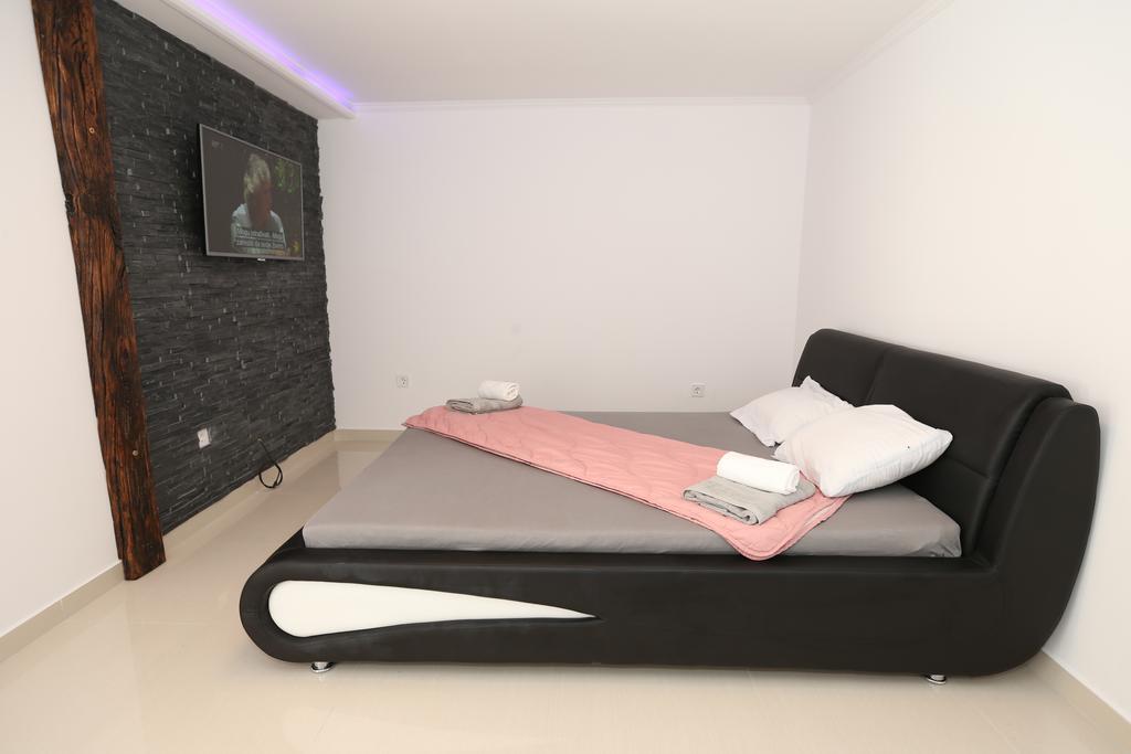 Apartment Porto With Terrace Башка Экстерьер фото