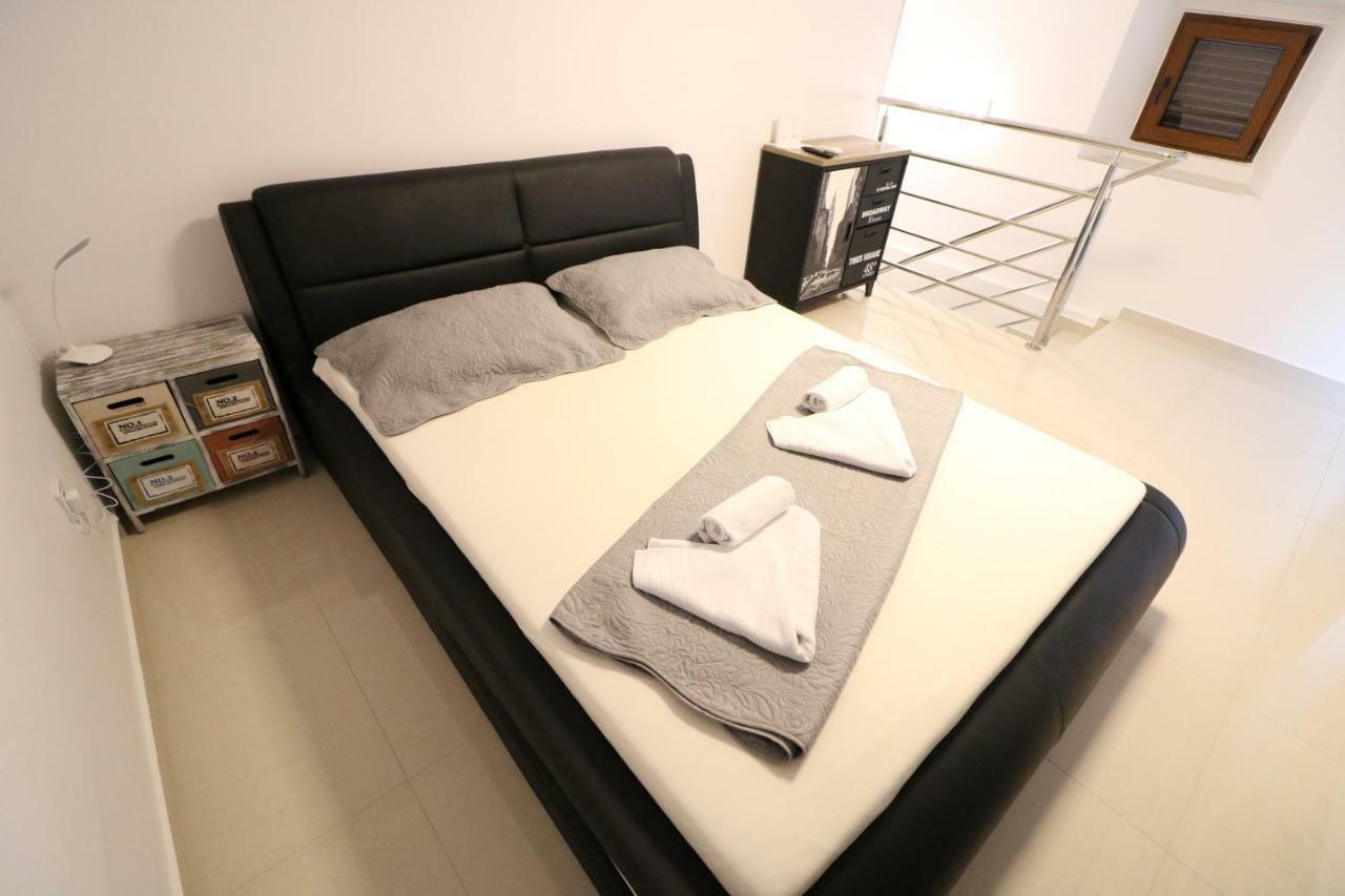 Apartment Porto With Terrace Башка Экстерьер фото
